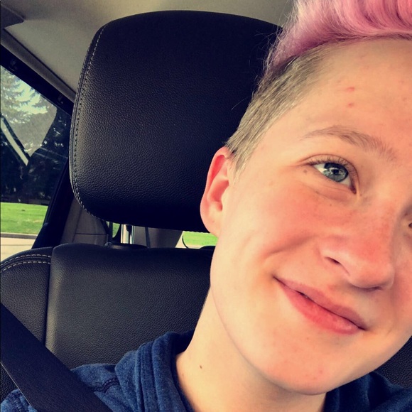 Meet your Posher, Gabriel - Picture 1 of 1